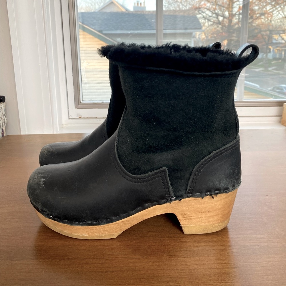 No. 6 5” Pull on Shearling Clog Boot Mid Heel in Black Suede 37